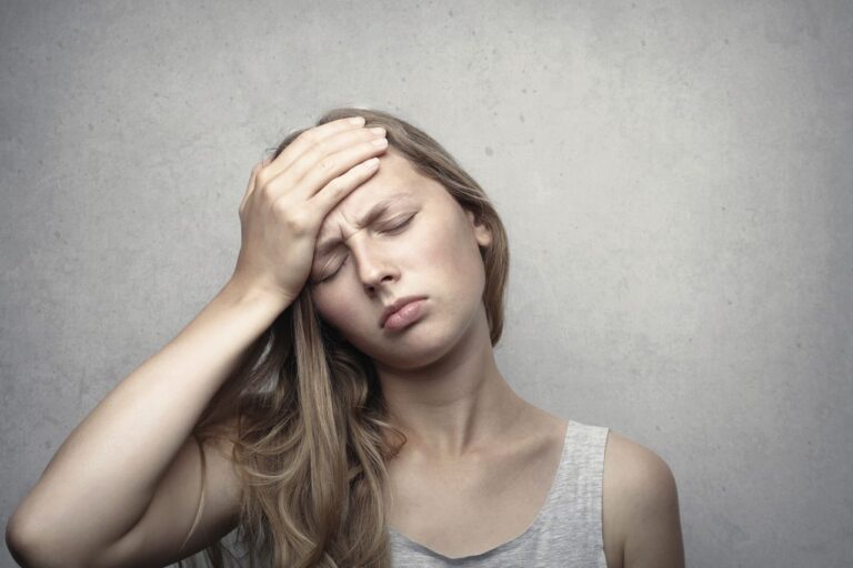 Migraine: Causes, Symptoms & Treatment