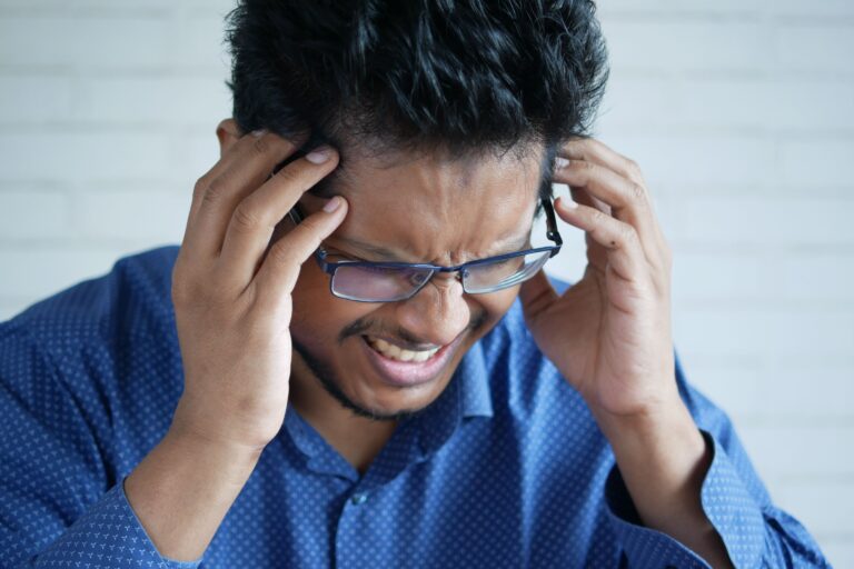 10 Early Symptoms of Migraine You Shouldn’t Ignore